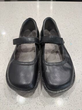 Alegria Black Mary Jane Comfort Flats